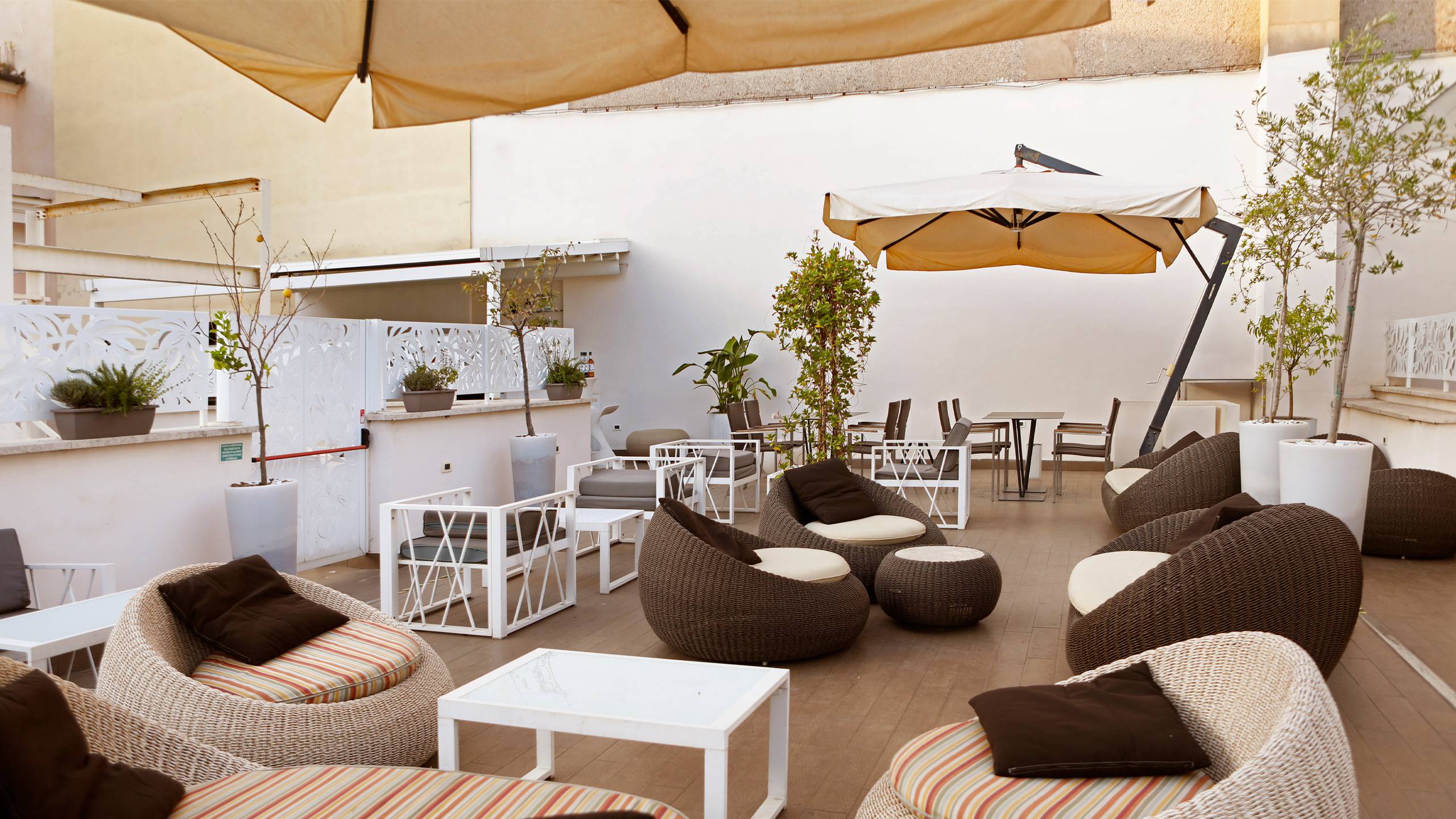 Rome-Life-Hotel-Roma-Bar-e-Ristorante-Elleterrace-1