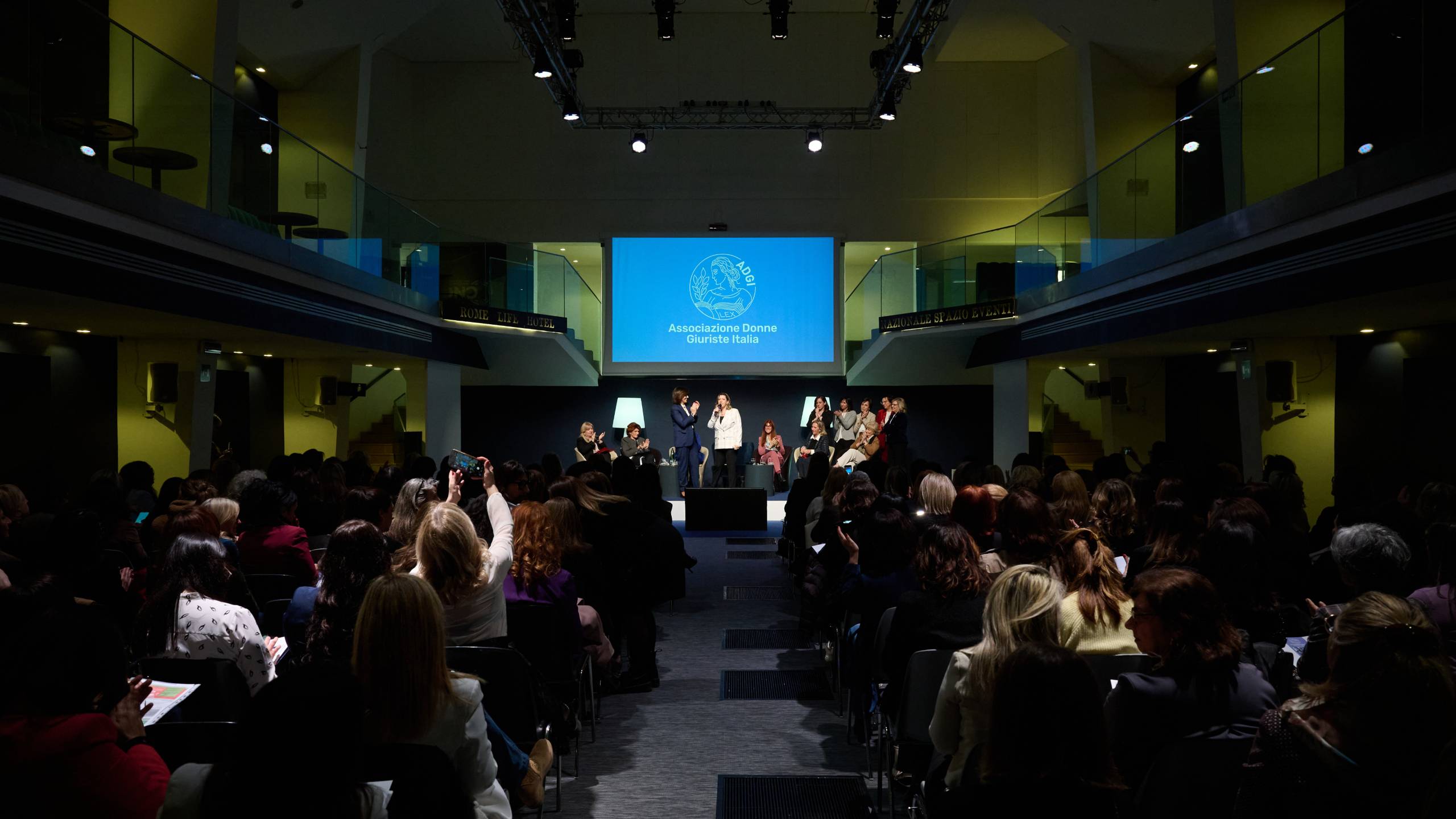 TRIDENTECOLLECTION-NAZIONALE-SPAZIO-EVENTI--evento TRIDENTECOLLECTION-NAZIONALE-SPAZIO-EVENTI--evento
